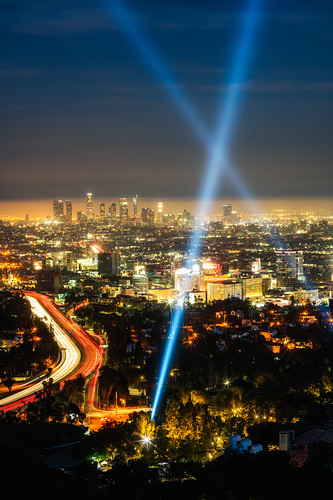 Los Angeles’s Hollywood Bowl Overlook (Beau Rogers via Compfight)