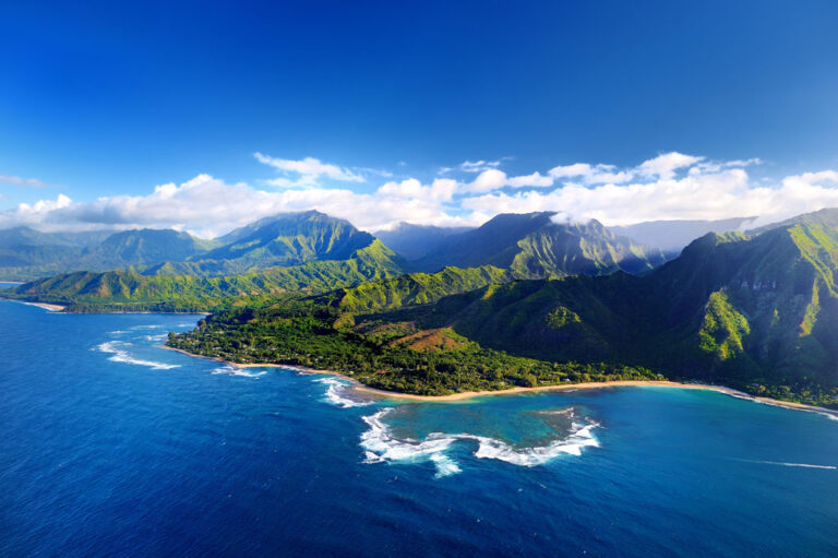 Beautiful aerial view of spectacular Na Pali coast, Kauai, Hawaii